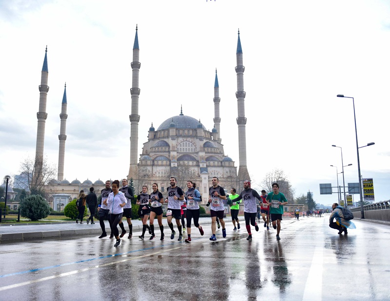 10. Uluslararası Adana Kurtuluş Yarı Maratonu ve Halk Koşusu