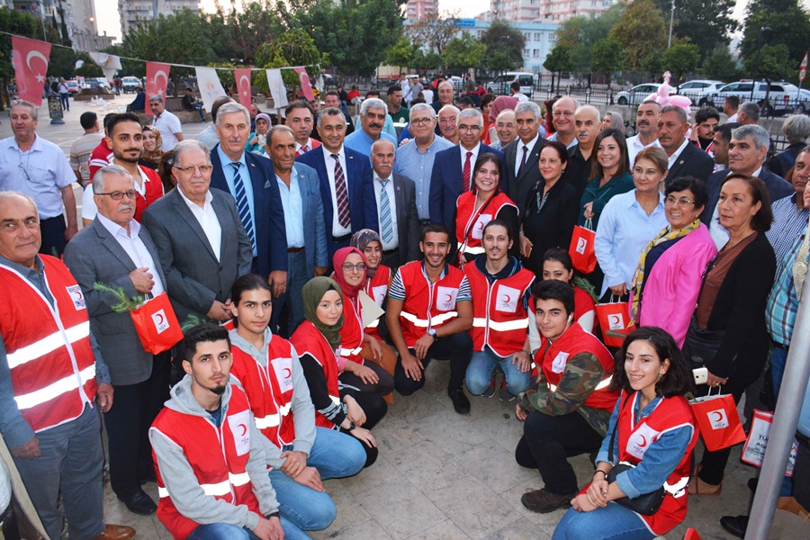 Saygılı: "Kızılay için güneş batmaz"