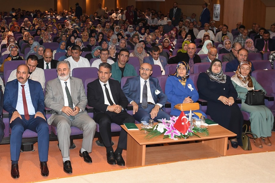 Vali Demirtaş Mevlid-İ Nebi Haftası Etkinliğine Katıldı