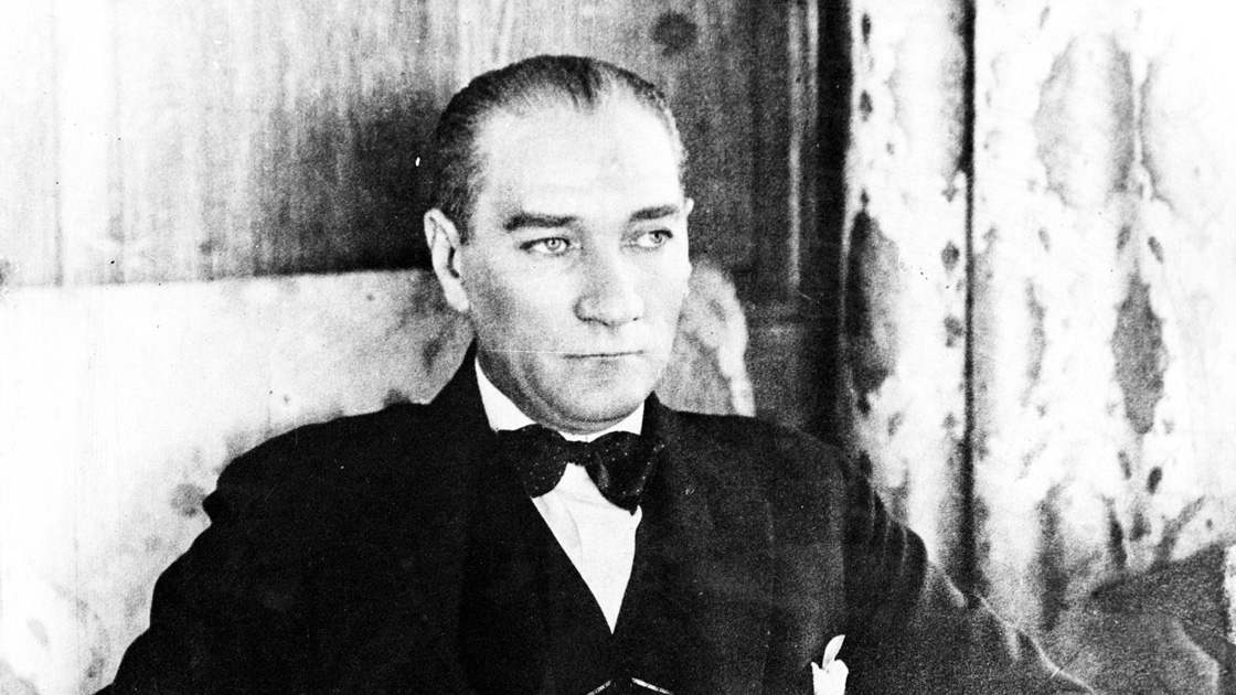 Büyük Önder Atatürk 81 yıldır özlemle anılıyor