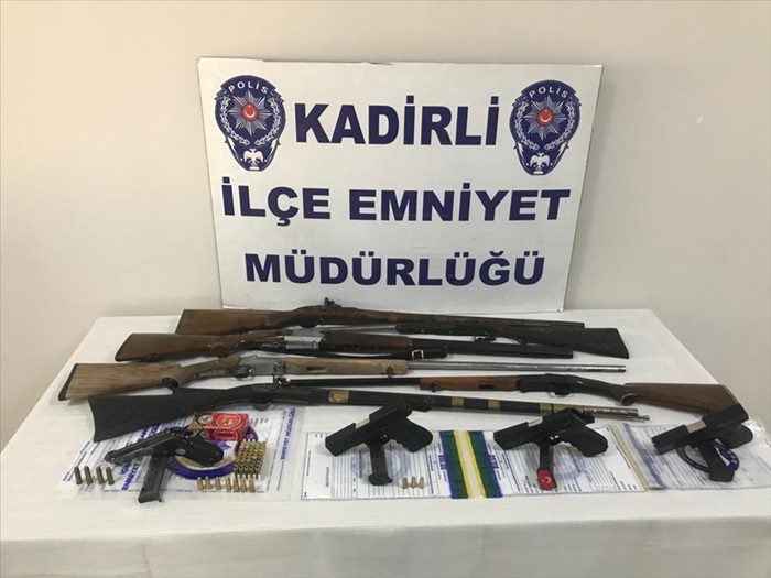 Osmaniye merkezli 3 ilde silah kaçakçılığı operasyonu: 8 gözaltı