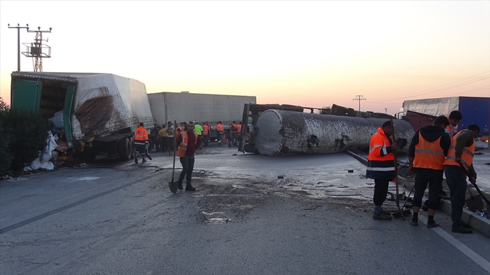 Adana'da zincirleme trafik kazası: 6 yaralı