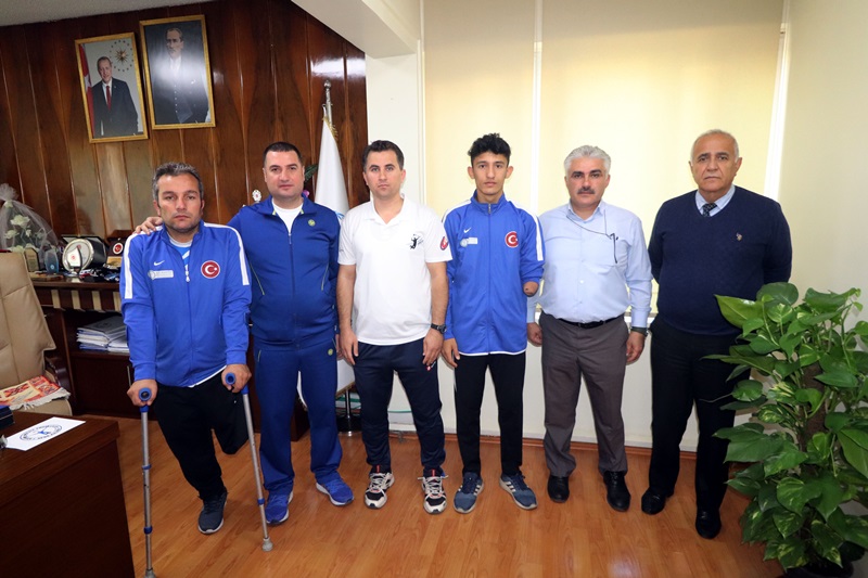 Adana Ampute Futbol Takımı’ndan Ataşbak’a Ziyaret