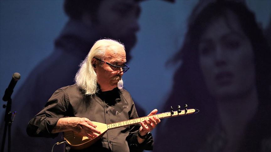 Cahit Berkay: Her yeni kuşak kendi müzik tarzıyla beraber geliyor