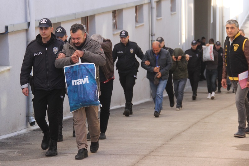 70 yaşındaki kayınvalidesine 8 sıfır araç aldı, hepsi kazaya karıştı