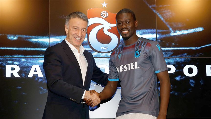 Trabzonspor Ndiaye ile sözleşme imzaladı