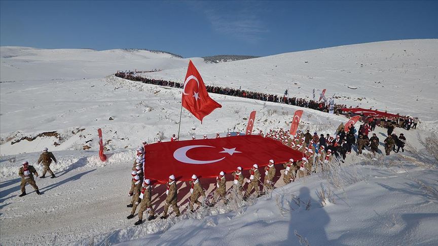 Vefakar gençlik fedakar ecdadı 105'inci yılında anıyor