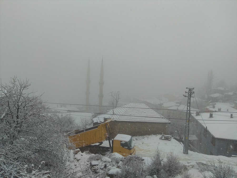 Adana'nın yüksek kesimlerinde kar yağışı