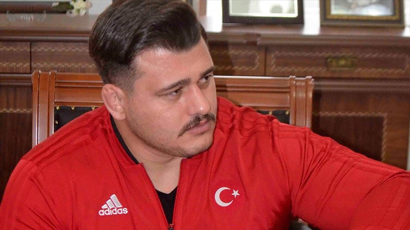 Milli güreşçi Rıza Kayaalp: Her şeyi bırakıp tek konsantre olacağım şey olimpiyatlar olacak