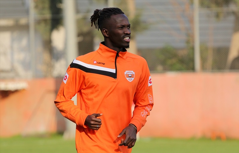 Adanaspor'un yeni transferi Diop: "İkinci yarıya galibiyetle başlamak istiyoruz"