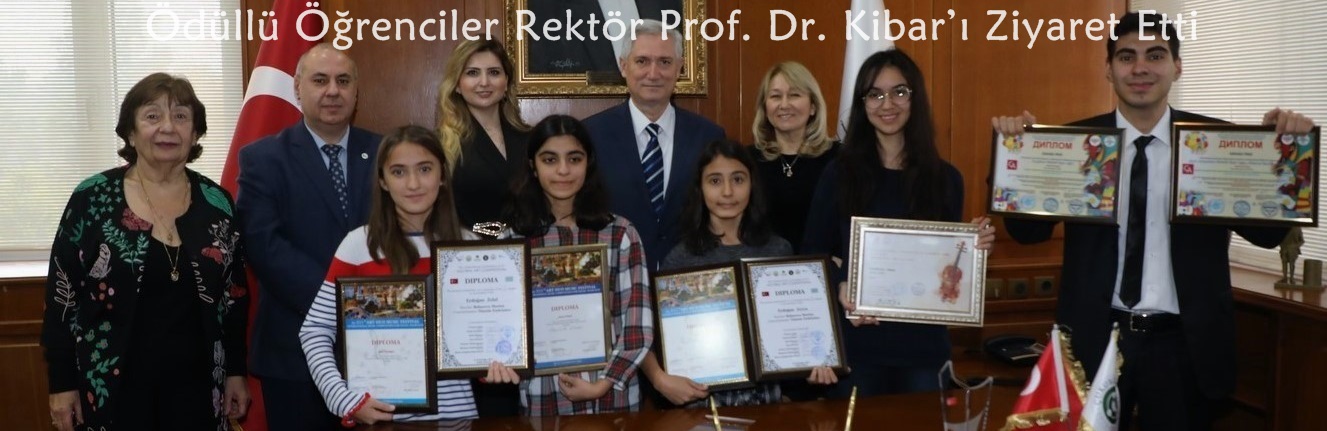 Ödüllü Devlet Konservatuvarı Öğrencileri Rektör Prof. Dr. Kibar’ı Ziyaret Etti