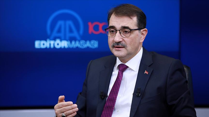 Bakan Dönmez: 2030'da Türkiye'de 1 milyonun üzerinde elektrikli otomobil olacağını öngörüyoruz