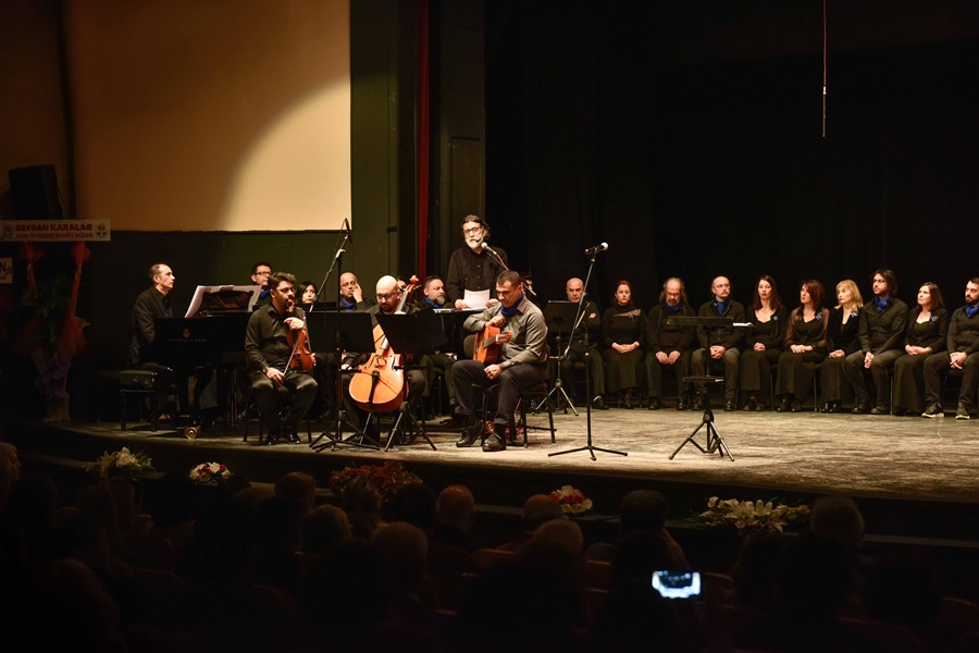 Nazım Hikmet anısına şiir dinletisi ve tiyatro oyunu