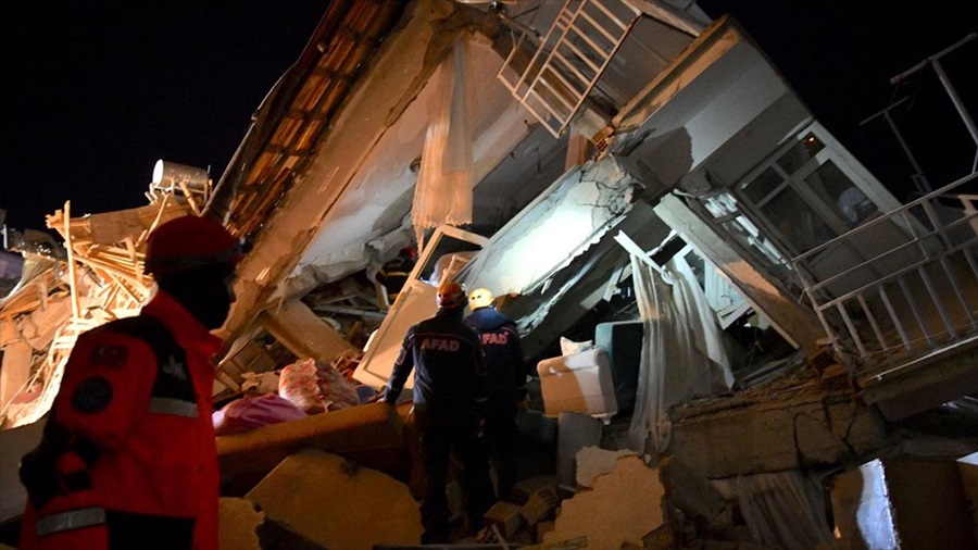 Sakarya Üniversitesi yaptığı çalışmalarla deprem gerçeğini gözler önüne seriyor