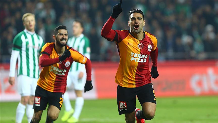 Falcao ve Emre Akbaba'dan muhteşem dönüş