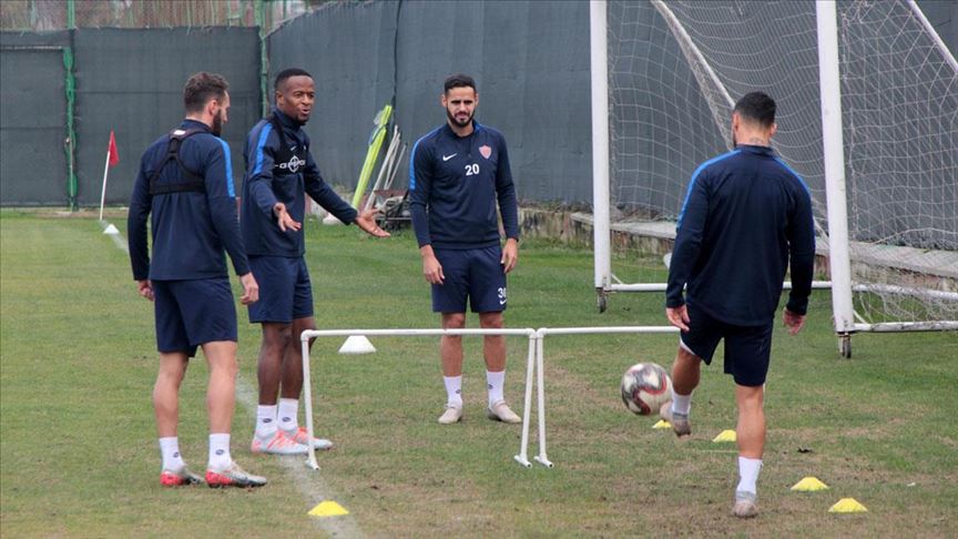 TFF 1. Lig'de zirveyi yakından ilgilendiren "kritik maçlar" haftası