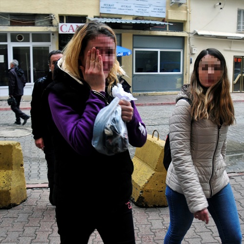 Adana'da yakalanan uyuşturucu zanlısı kadın tutuklandı