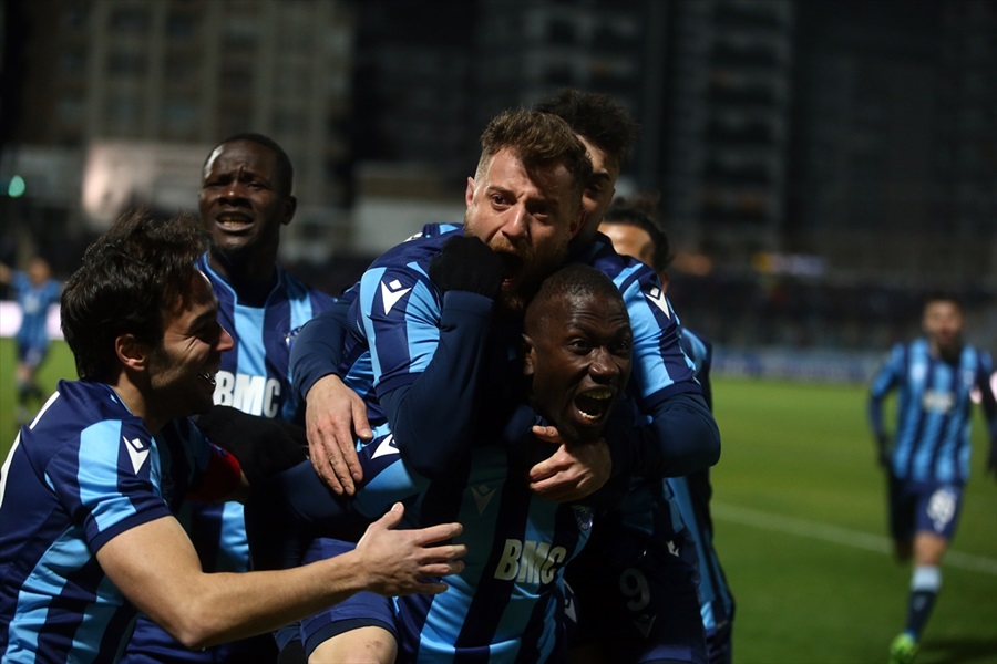 Adana derbisinin kazananı Adana Demirspor