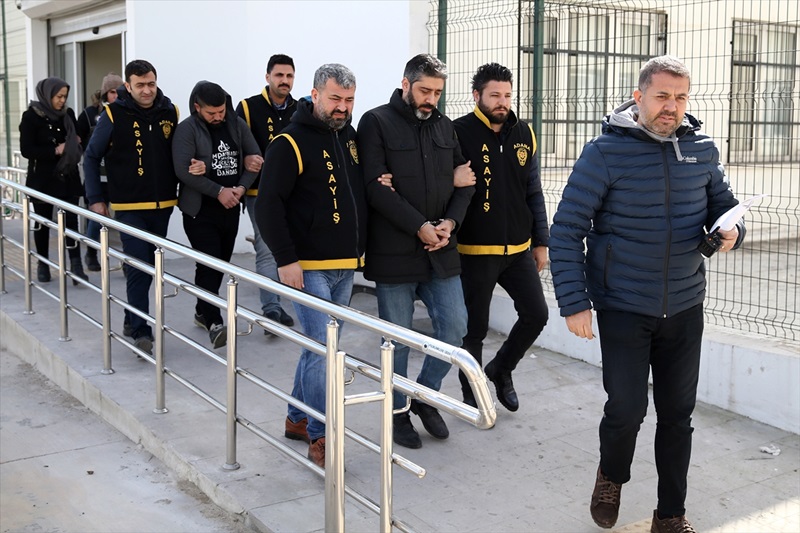 Adana'da kaçak muayenehaneye operasyon