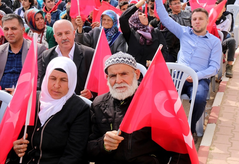 Türkiye Mehmetçik için tek yürek oldu