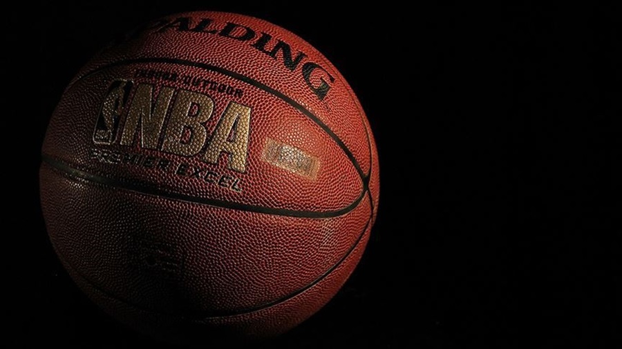 NBA, Kovid-19 nedeniyle tüm maçlarını süresiz olarak askıya aldı