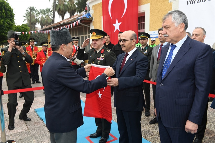 Atatürk'ün Adana’ya gelişinin 97. yıl dönümü kutlandı