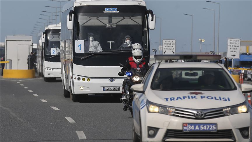 Türk vatandaşları uçaklarla Türkiye'ye getirilmeye başlandı