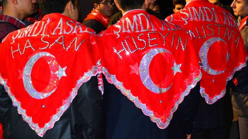 Toplu asker uğurlama törenlerine geçici süreyle izin verilmeyecek