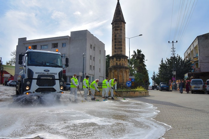 Karaisalı’da Koronavirüs Salgınına Karşı Dezenfekte Çalışmaları..