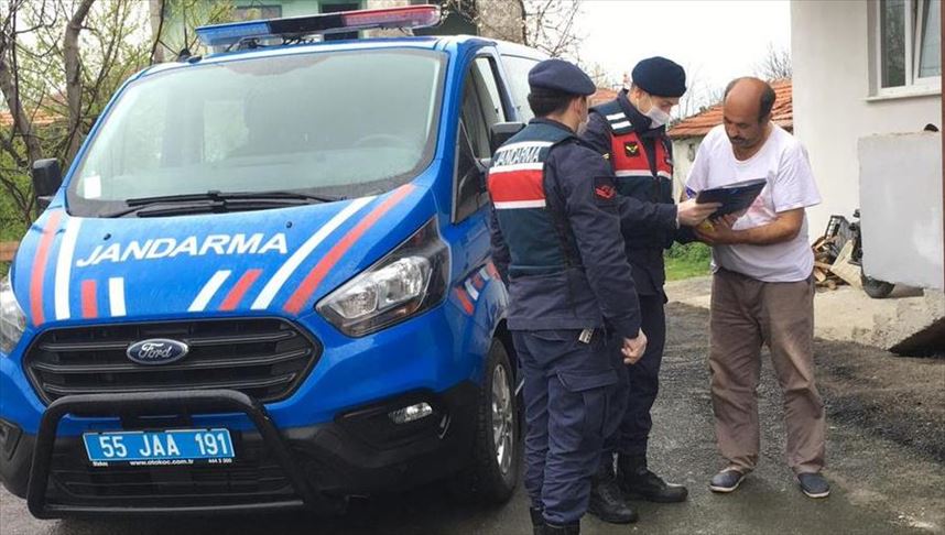 Sosyal yardım ödemeleri, kolluk birimlerince hak sahiplerinin evlerinde yapılıyor