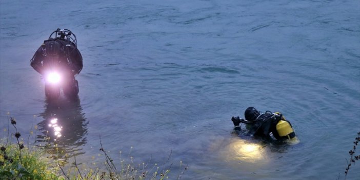 Seyhan Nehri'ne atladığı iddia edilen kişi kayboldu