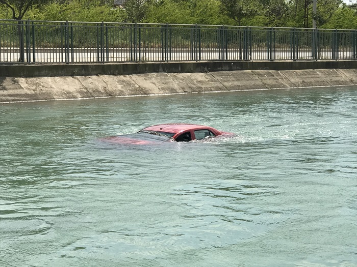 Adana'da otomobil ile motosiklet çarpıştı: 3 yaralı