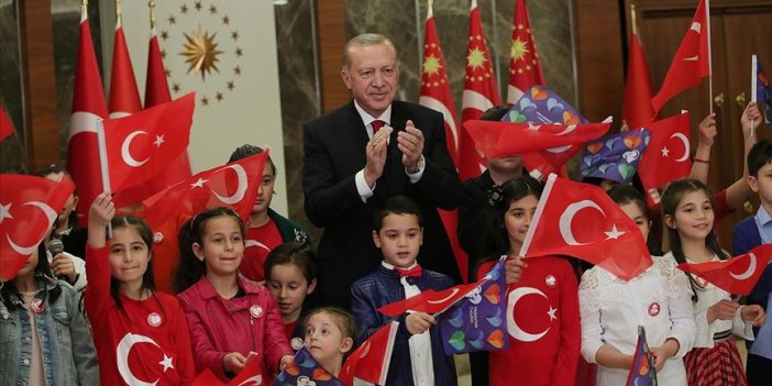 Erdoğan: 23 Nisan günü demokrasinin ve millet egemenliğinin en önemli sembolüdür