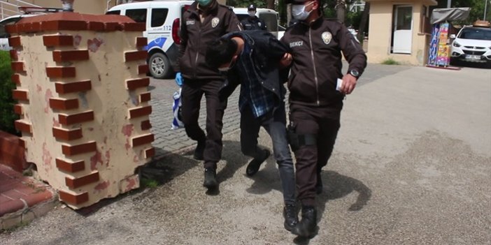 Kendisini sahte kimlikle polis olarak tanıtan şüpheli yakalandı