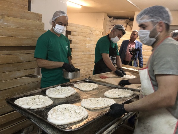 Ekmek işçileri 1 Mayıs'ta da mesaiye ara vermedi 