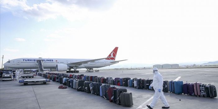 Kuveyt'teki 340 Türk vatandaşı THY uçağıyla Ankara'ya getirildi