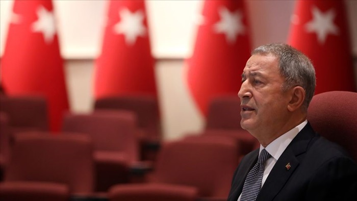 Bakan Akar: TSK'nın şanlı üniformasını hiçbir hainin taşımasına müsaade etmeyeceğiz