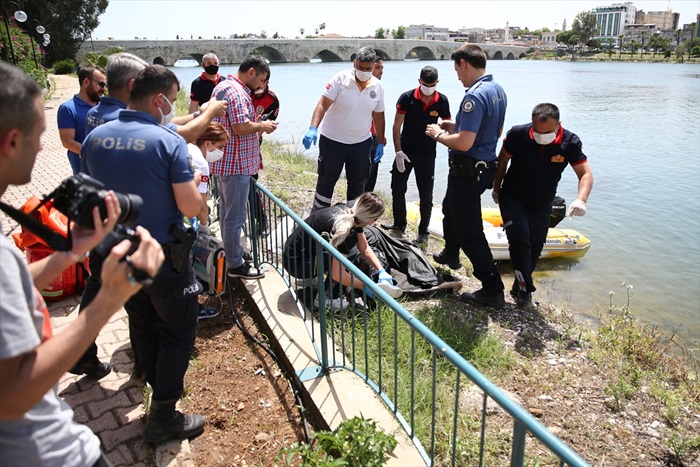 Adana'da nehirde kadın cesedi bulundu