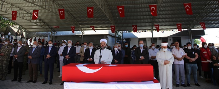 Hakkari'de şehit olan Piyade Er Mehmet Günay son yolculuğuna uğurlandı