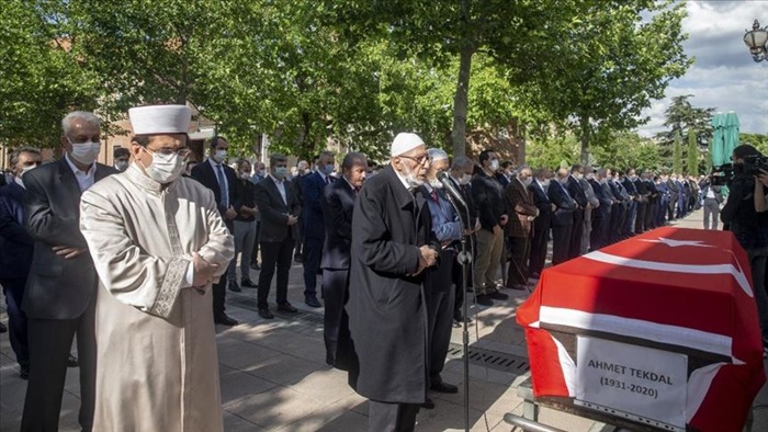 Eski Refah Partisi Genel Başkanı Tekdal son yolculuğuna uğurlandı