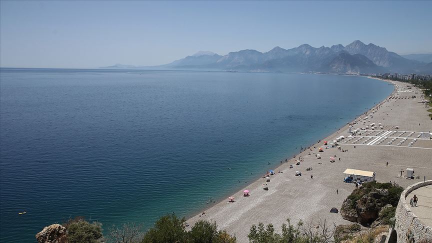 Antalya 8 milyonu aşan turist sayısıyla rekor kırdı