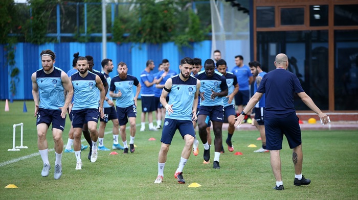 Adana Demirspor'da Altay maçı hazırlıkları sürüyor