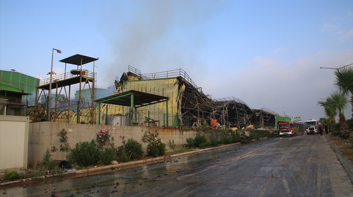 Adana'daki fabrika yangını söndürüldü