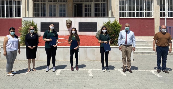 Adana Sakıp Sabancı Ortaokulu’ndan Dereceyle Mezun Olan Öğrenciler Ödüllendirildi