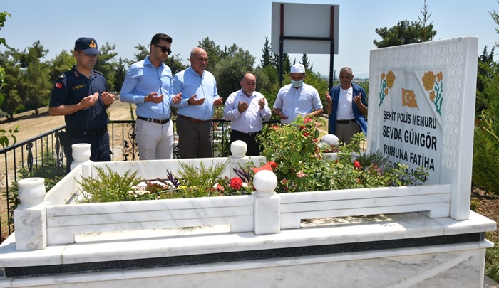 15 Temmuz Şehidi Sevda Güngör kabri başında anıldı