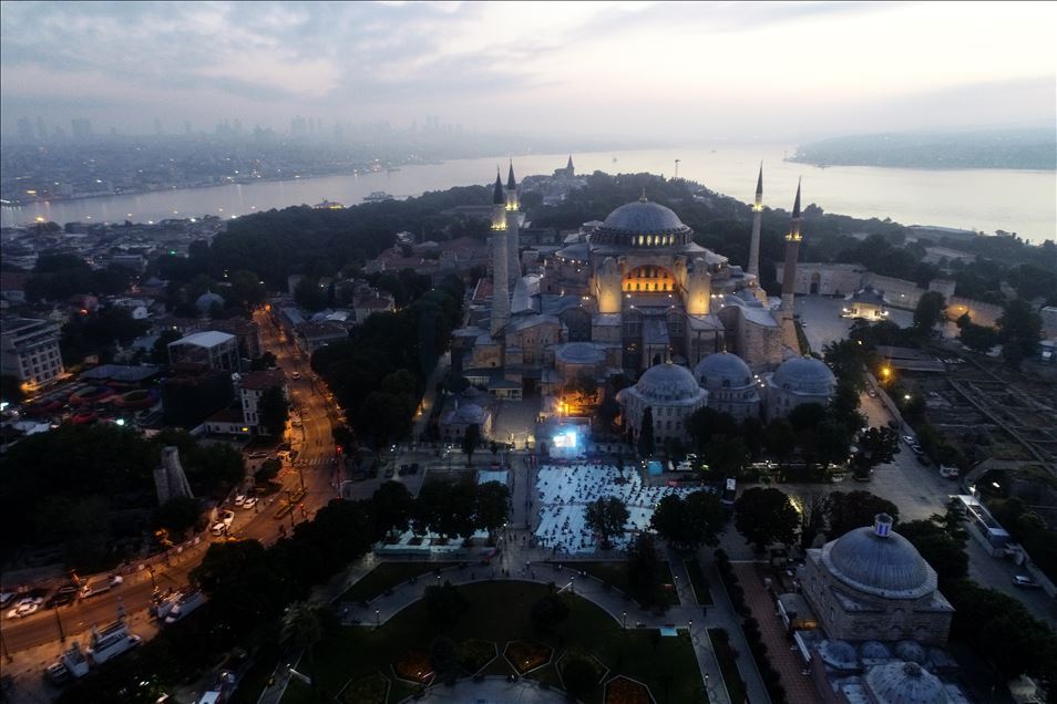 Mehmet Yürekli: Haydi Ayasofya’da sabah namazına..