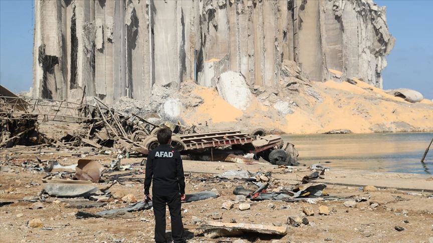 Lübnan'da Beyrut Limanı'ndaki patlamaya ilişkin uluslararası soruşturma çağrıları tartışma yarattı