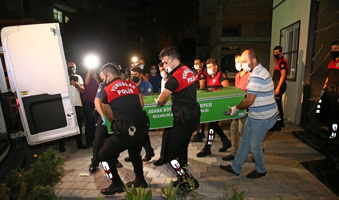 Annesi ve erkek kardeşini öldüren Hatay Vali Yardımcısı gözaltına alındı