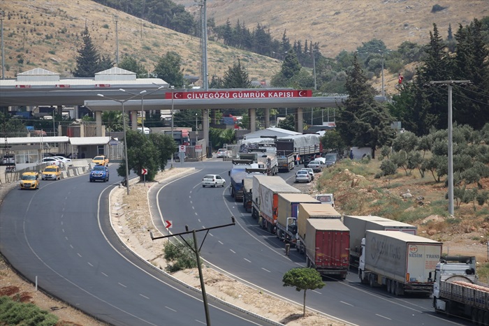 Rusya, Suriye'ye Cilvegözü Sınır Kapısı'ndan insani yardım gönderilmesini sağlayan kararı veto etti