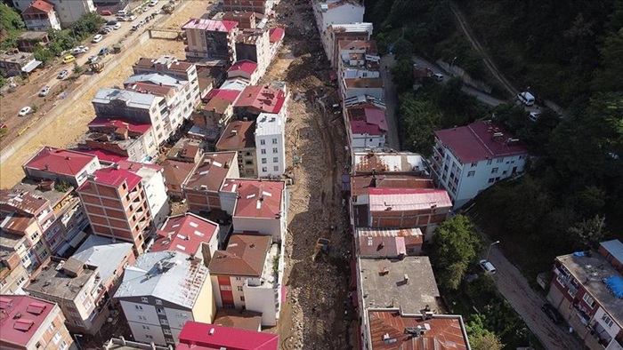 Giresun'daki selde 5 kişi hayatını kaybetti, 11 kişiyi arama çalışmaları devam ediyor